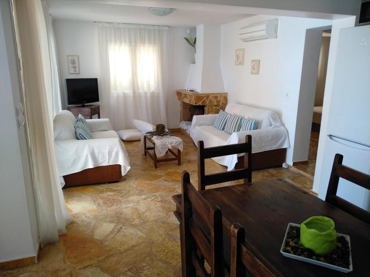 Apartment With Private Pool Κιάτο Εξωτερικό φωτογραφία